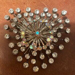 Gorgeous Vintage Heart Starburst Brooch